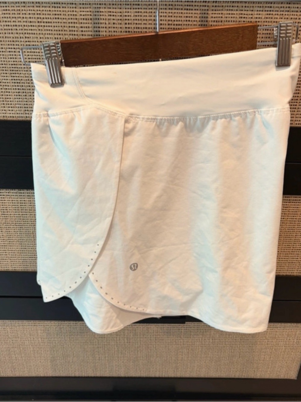 Lululemon Fast and Free Reflective Running Shorts | White | Size 14